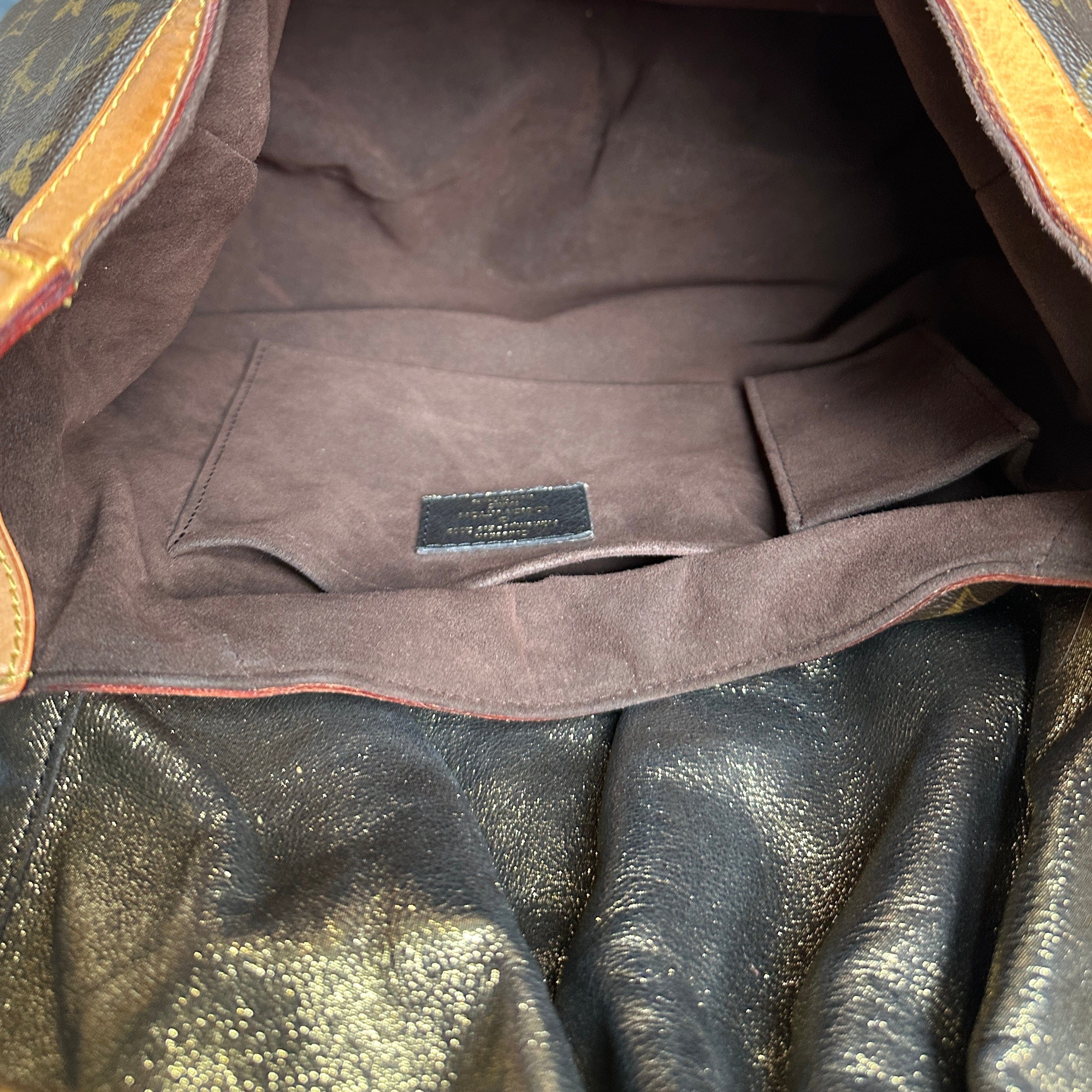 Louis Vuitton Monogram Kalahari GM