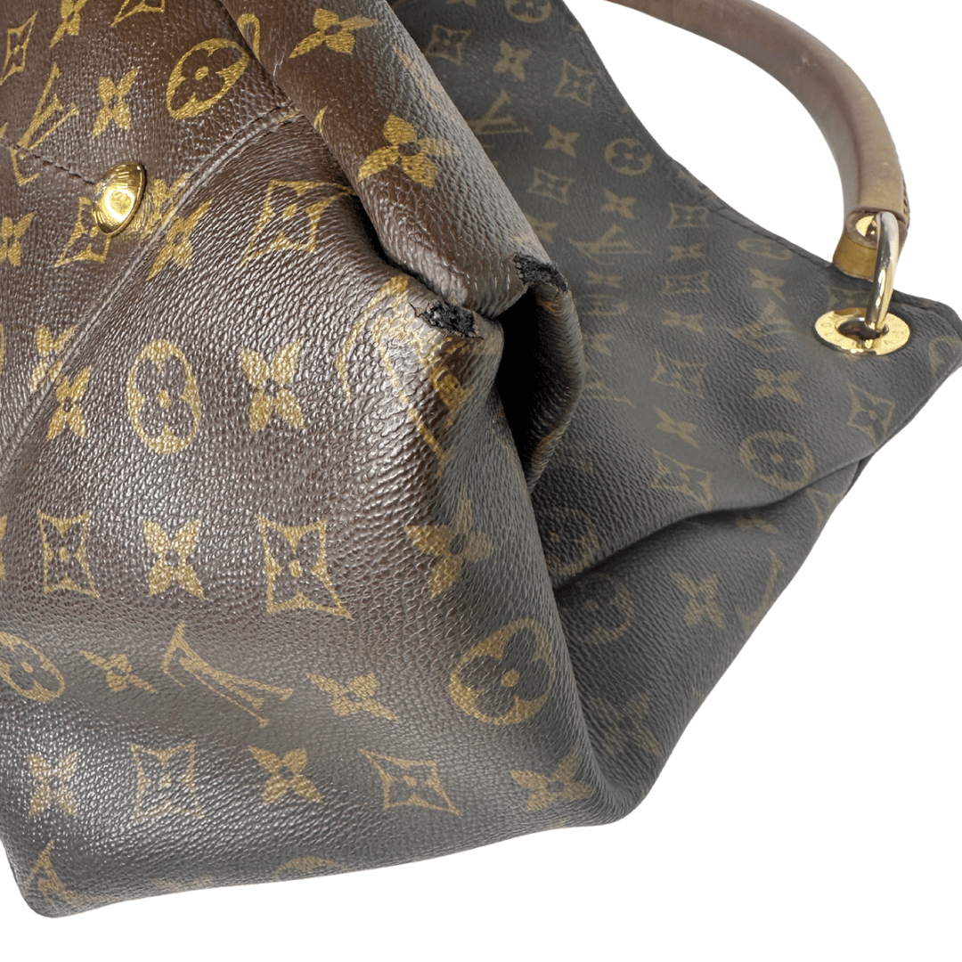 Louis Vuitton Monogram Artsy Bag