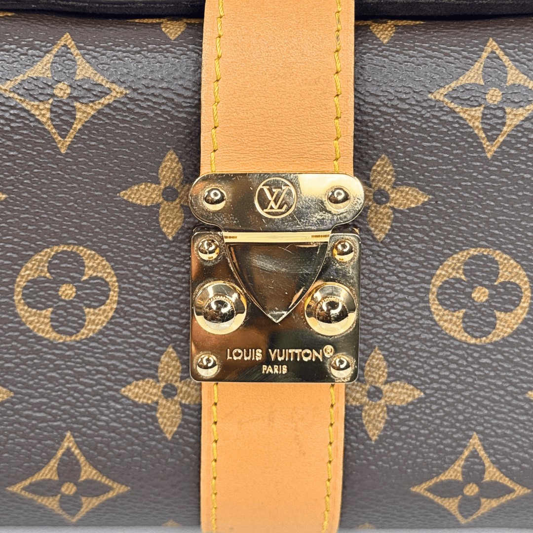 Louis Vuitton Monogram Pochette Mia