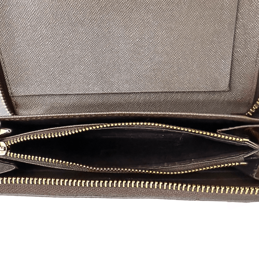 Louis Vuitton Damier Ebene Zippy Wallet