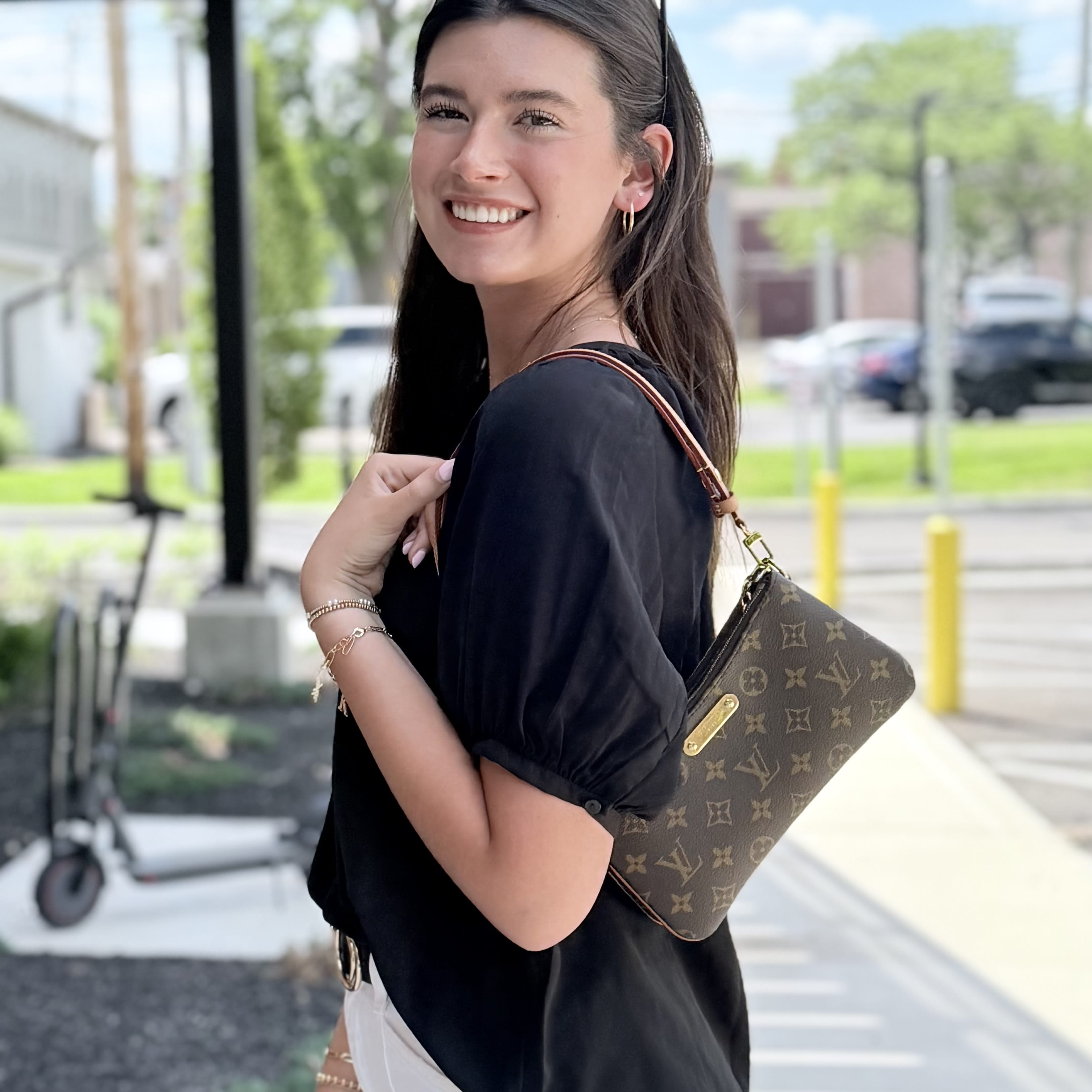 Louis Vuitton Monogram Liv Pochette Crossbody