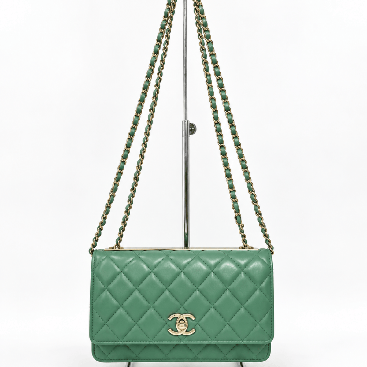 Chanel Trendy CC Wallet on Chain