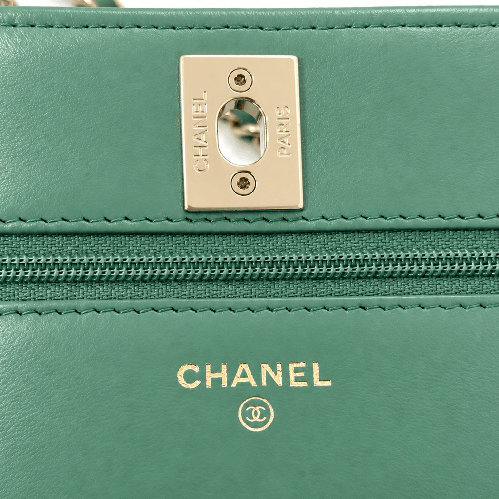 Chanel Trendy CC Wallet on Chain