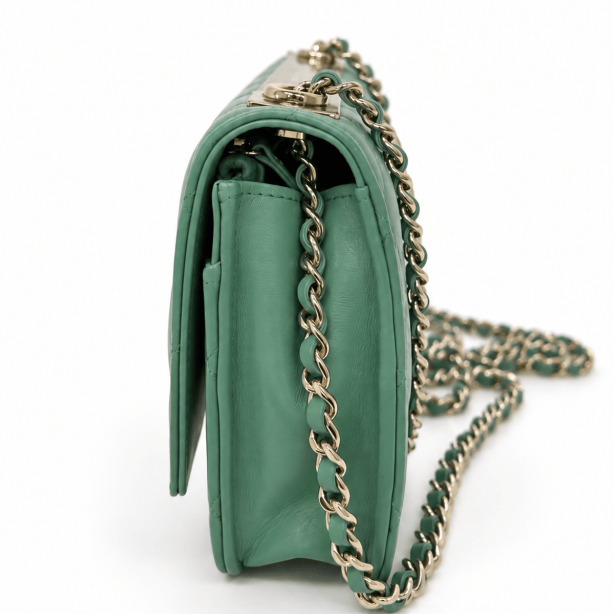 Chanel Trendy CC Wallet on Chain