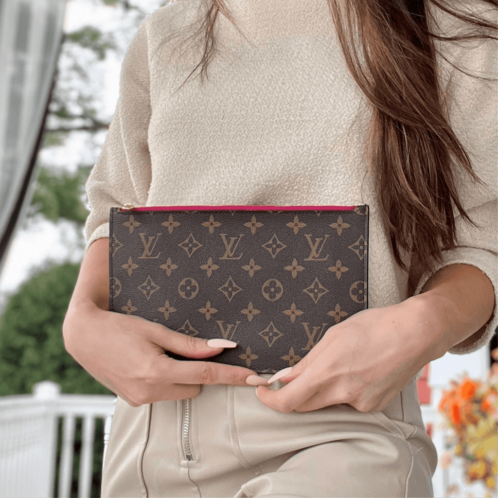 Louis Vuitton Monogram Neverfull Pochette