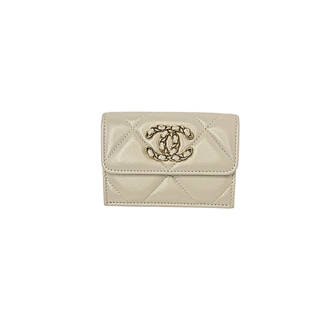 Chanel 19 Quilted Flap Card Case