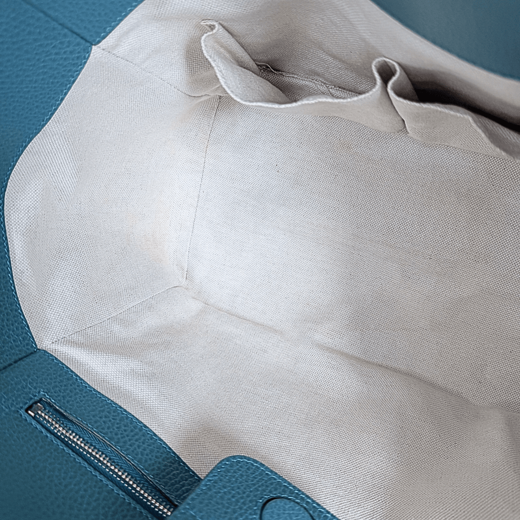 Gucci Swing Leather Handbag