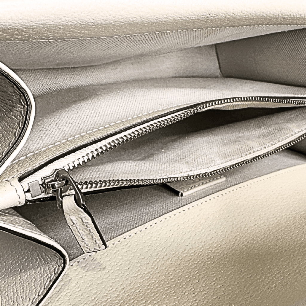 Gucci Medium Leather Dionysus Dionysus Shoulder Bag