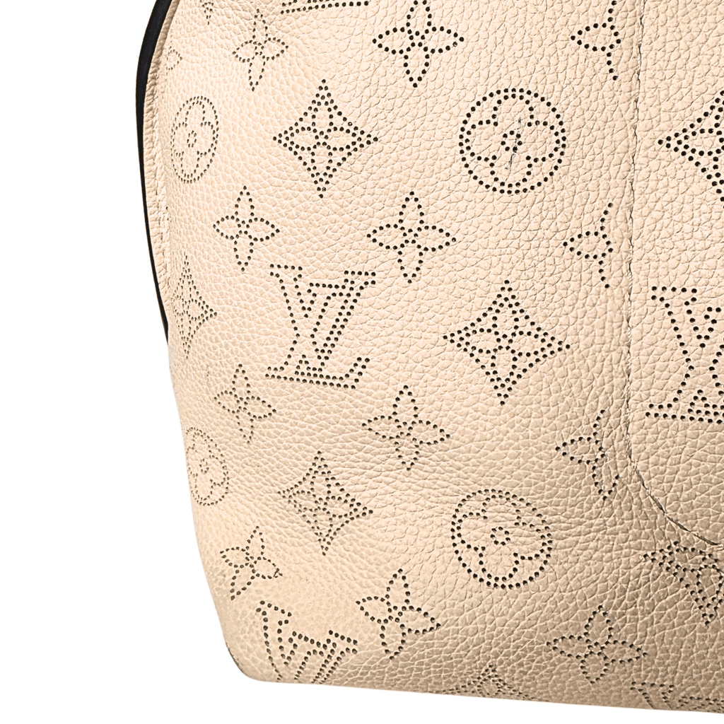 Louis Vuitton Monogram Mahina Carmel Hobo
