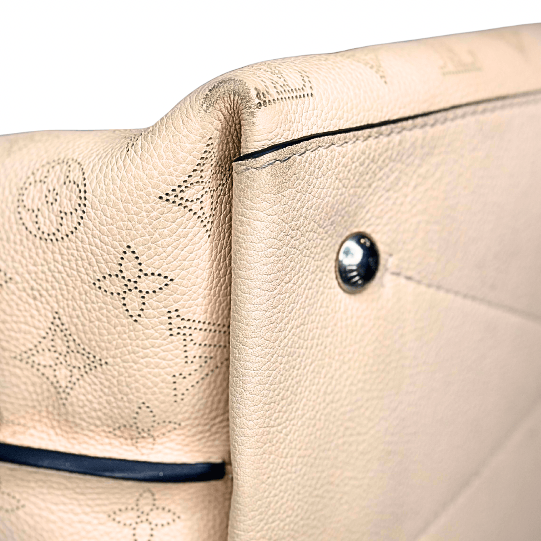 Louis Vuitton Monogram Mahina Carmel Hobo