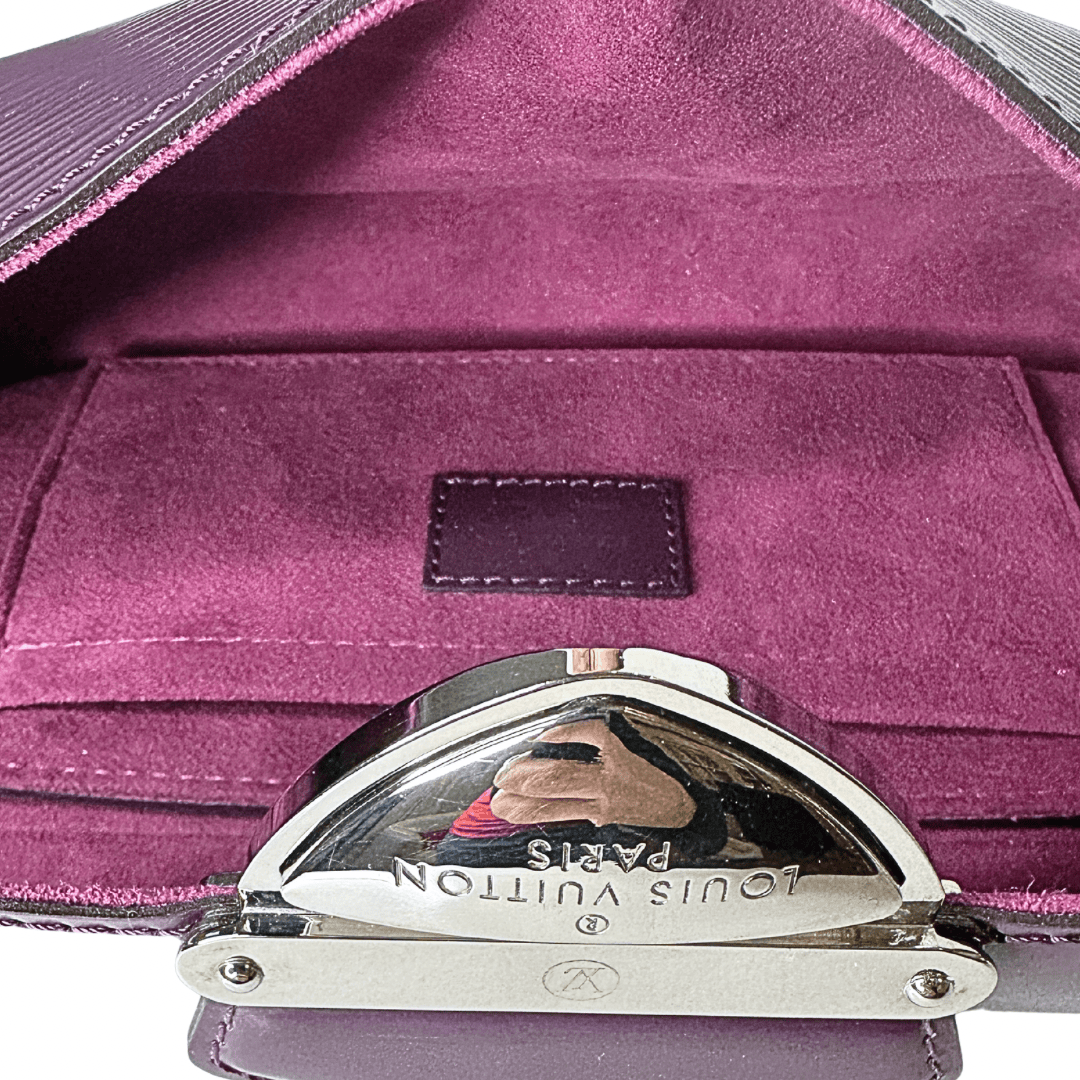 Louis Vuitton Epi Leather Montaigne Pochette Clutch