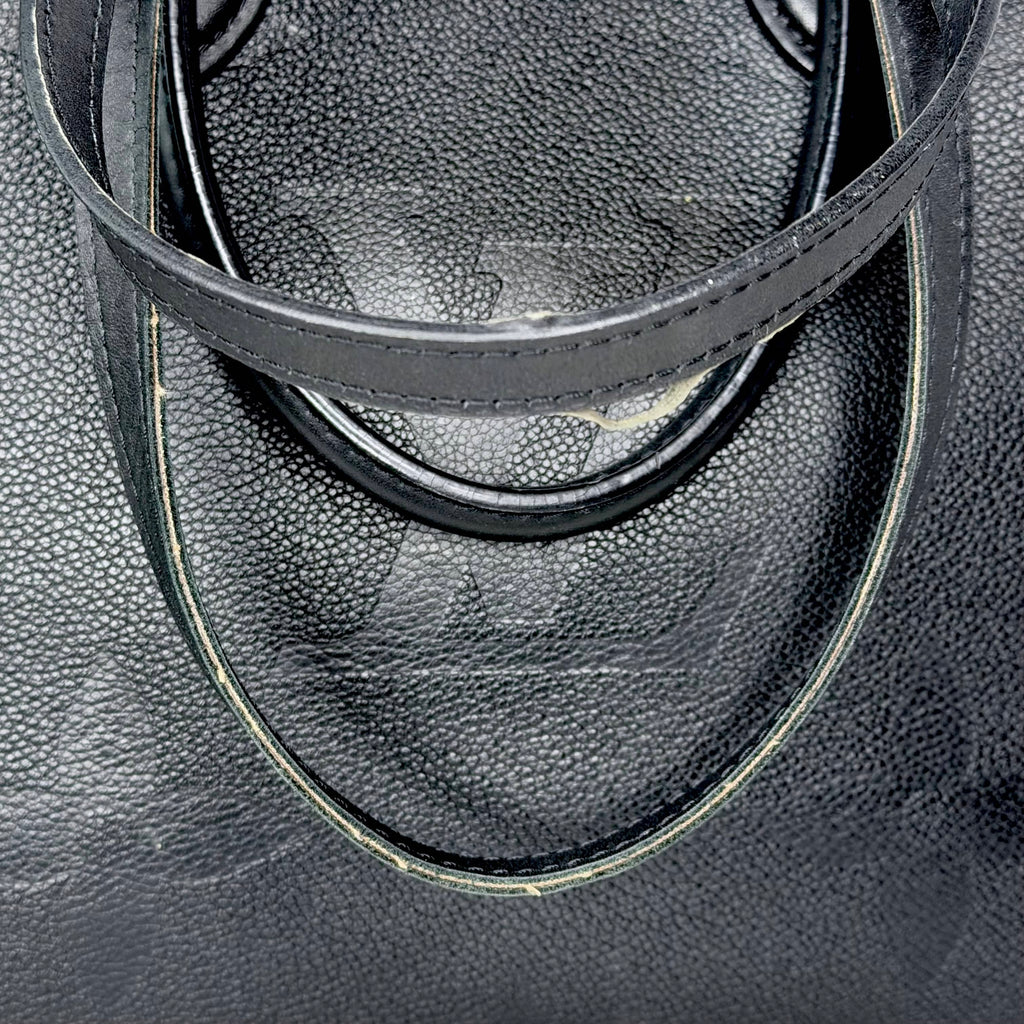 Louis Vuitton Empreinte Giant Monogram OnTheGo MM