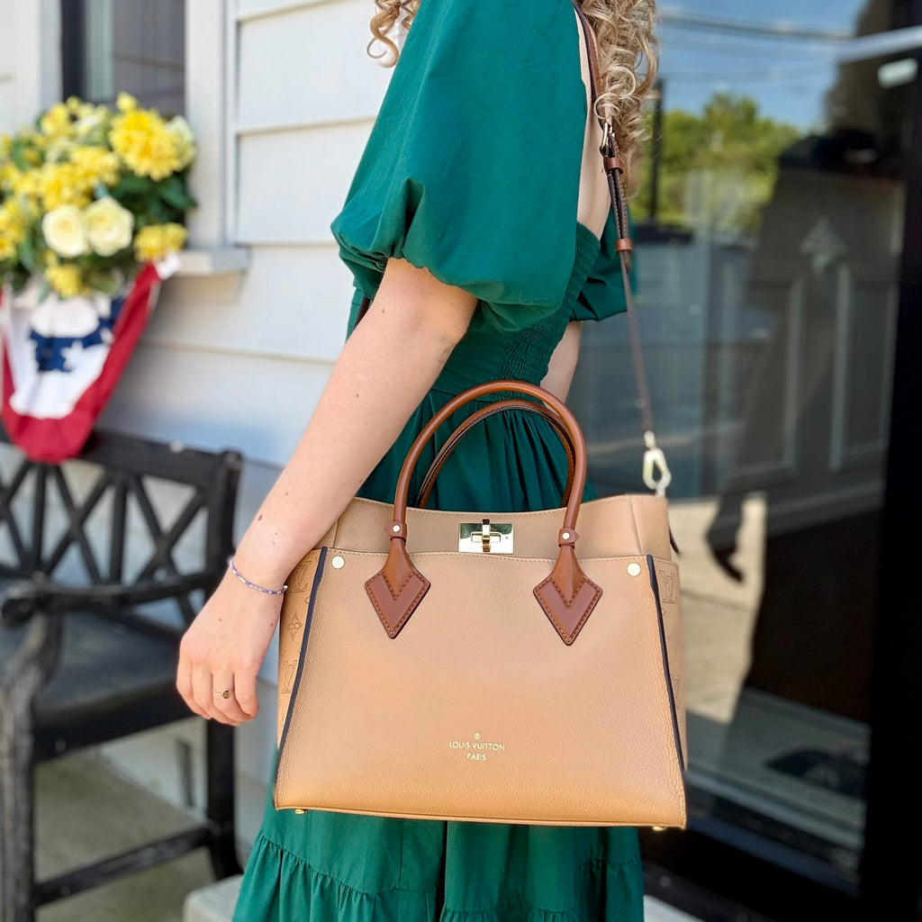 Louis Vuitton Arizona Mahina On My Side MM Tote w/ Strap