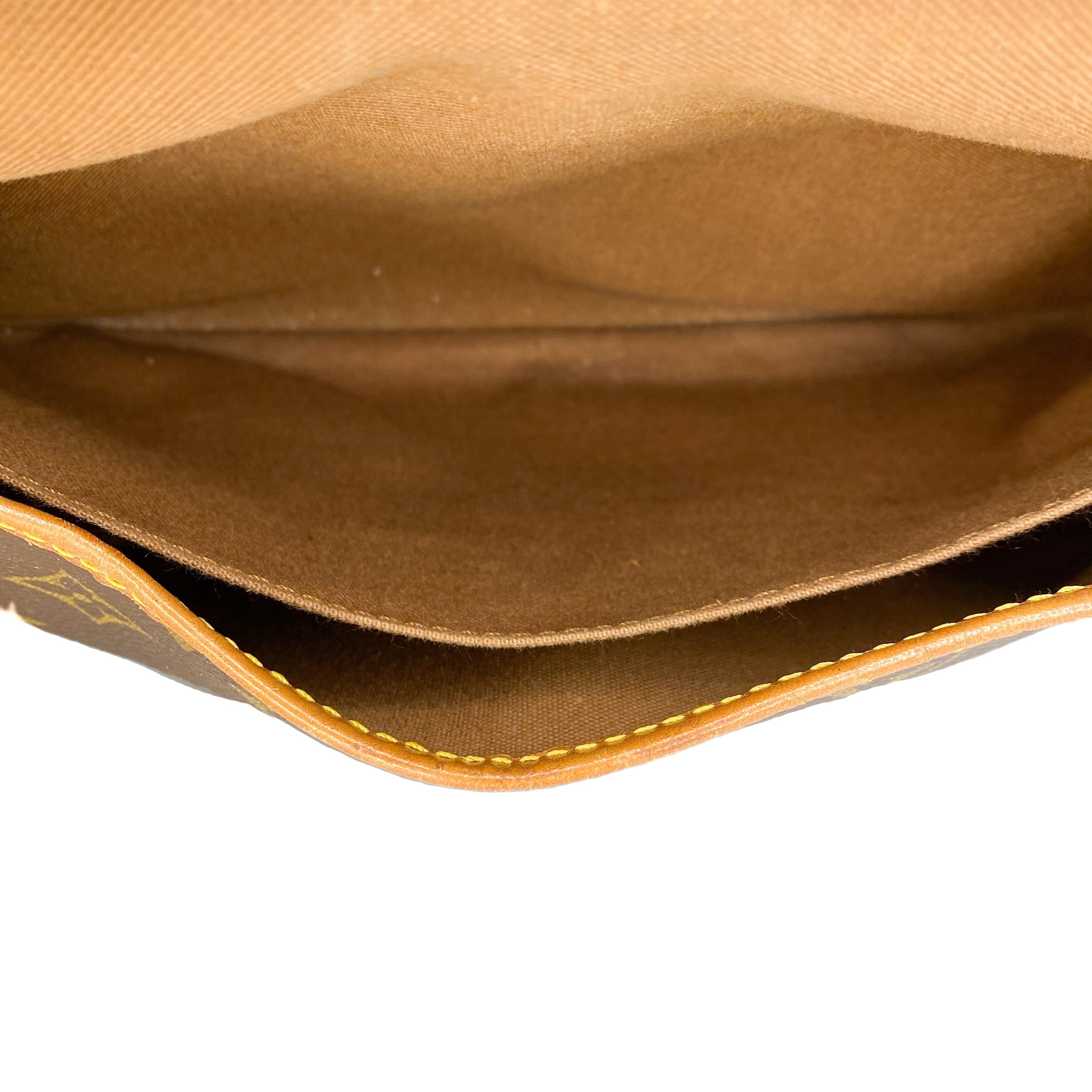 Louis Vuitton Monogram Saumur 30 Crossbody
