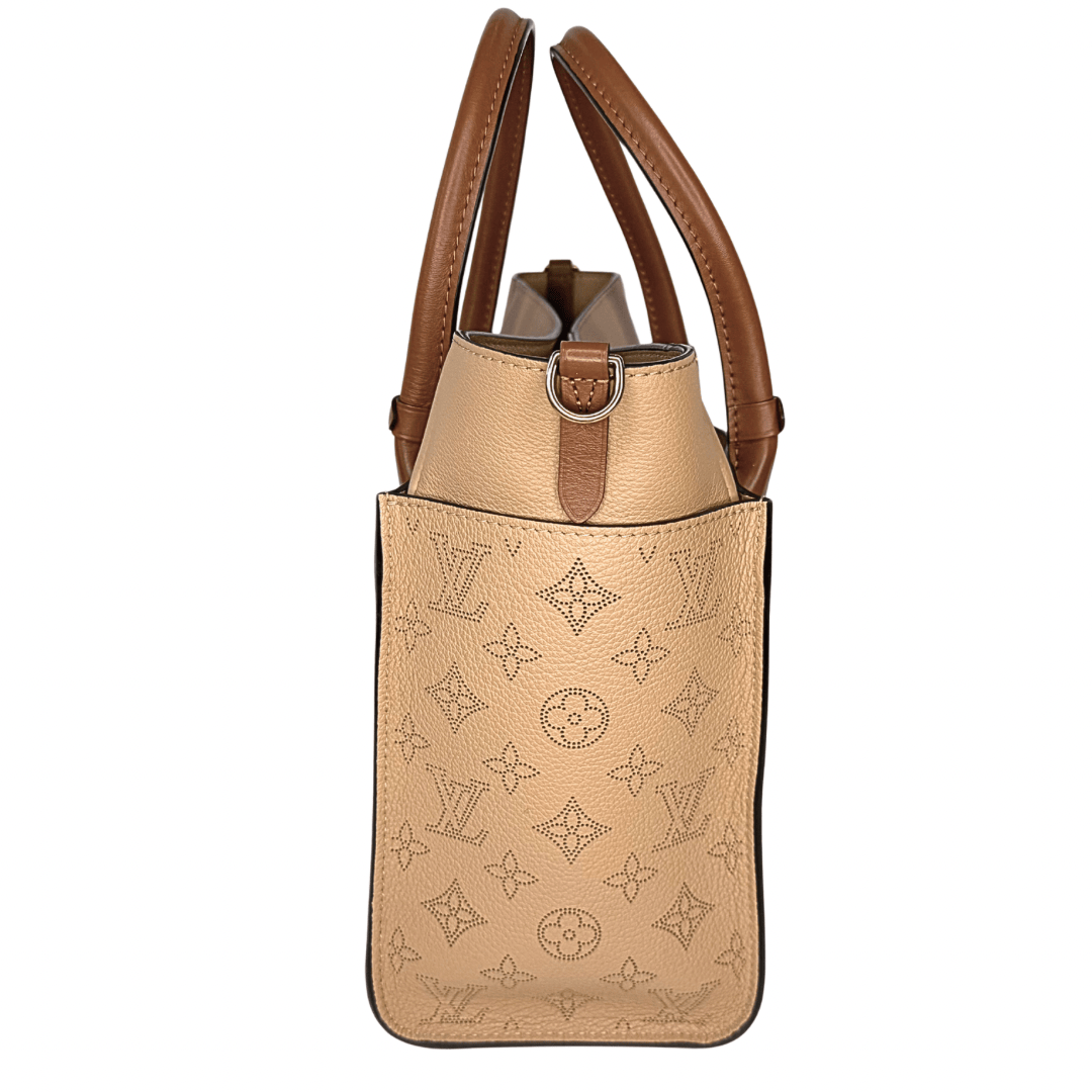Louis Vuitton Arizona Mahina On My Side MM Tote w/ Strap