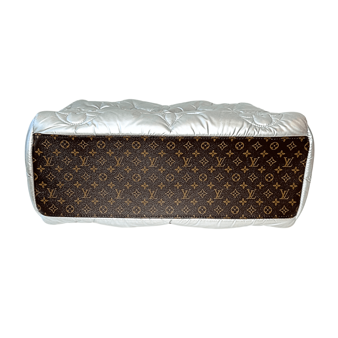 Louis Vuitton Giant Monogram Pillow OnTheGo GM