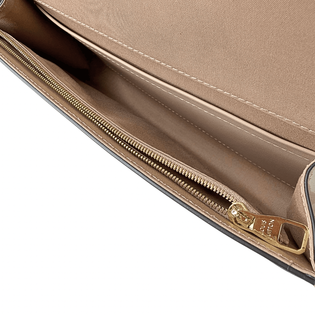 Louis Vuitton Vernis Patent Leather Louise Clutch