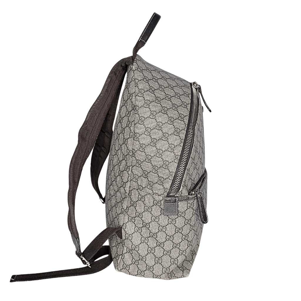 Gucci GG Supreme Medium Backpack