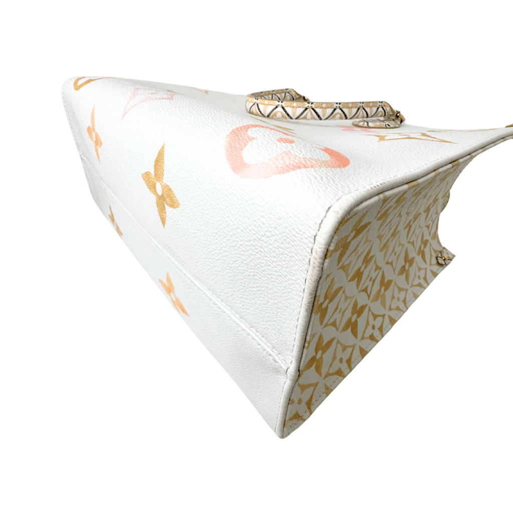 Louis Vuitton 2023 Giant Monogram OnTheGo MM
