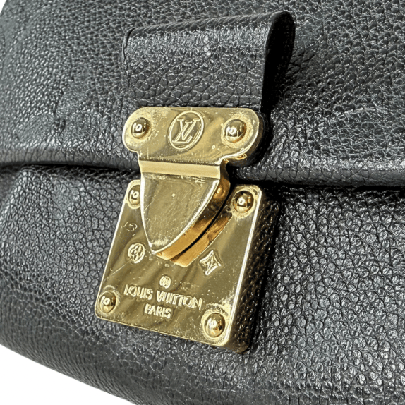 Louis Vuitton Giant Monogram Favorite