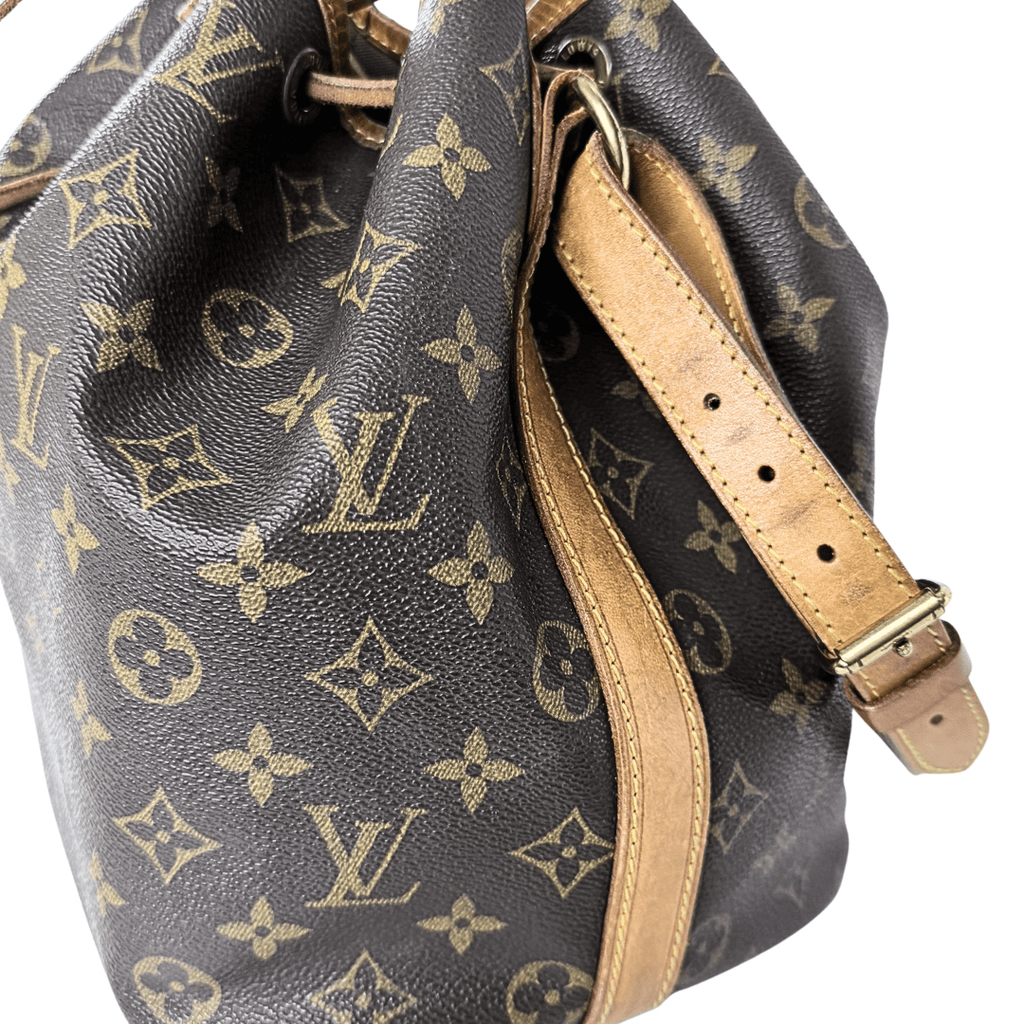 Louis Vuitton Vintage Monogram Petit Noe Bucket Bag