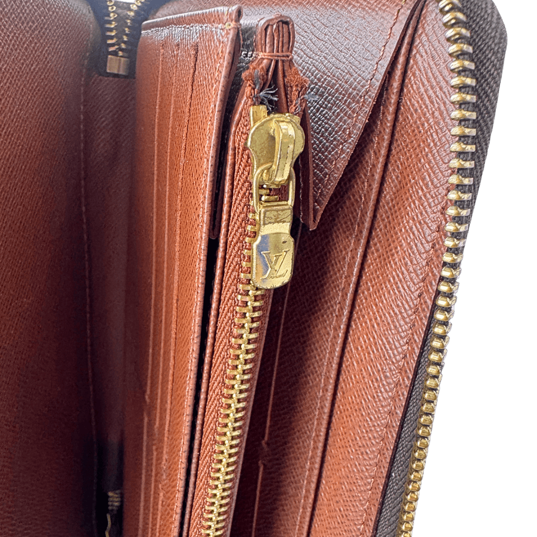 Louis Vuitton Monogram Zippy Organizer Wallet