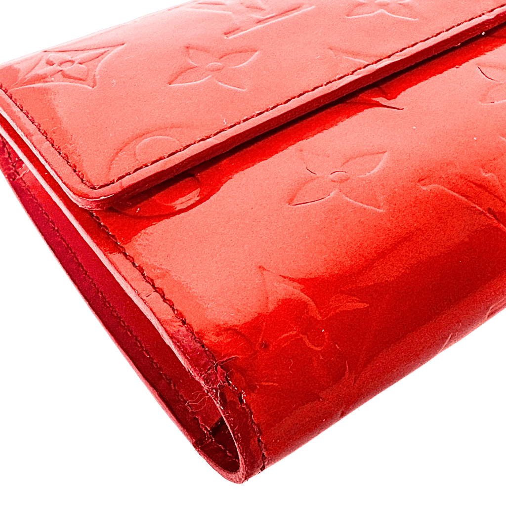 Louis Vuitton Monogram Vernis Sarah Wallet Red