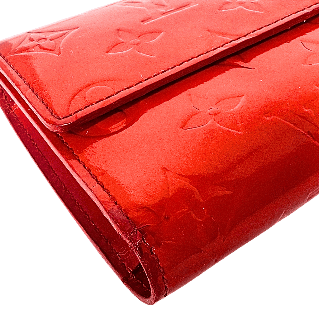 Louis Vuitton Monogram Vernis Sarah Wallet Red