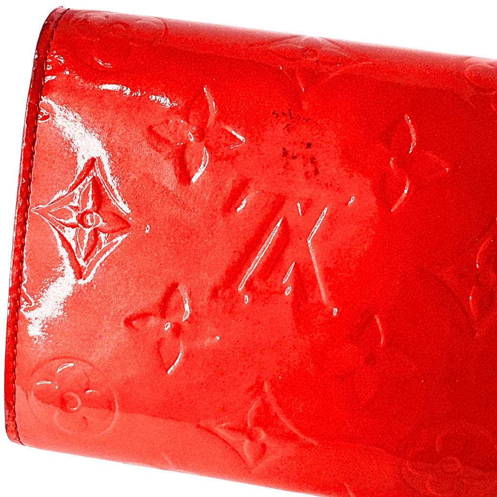 Louis Vuitton Monogram Vernis Sarah Wallet Red