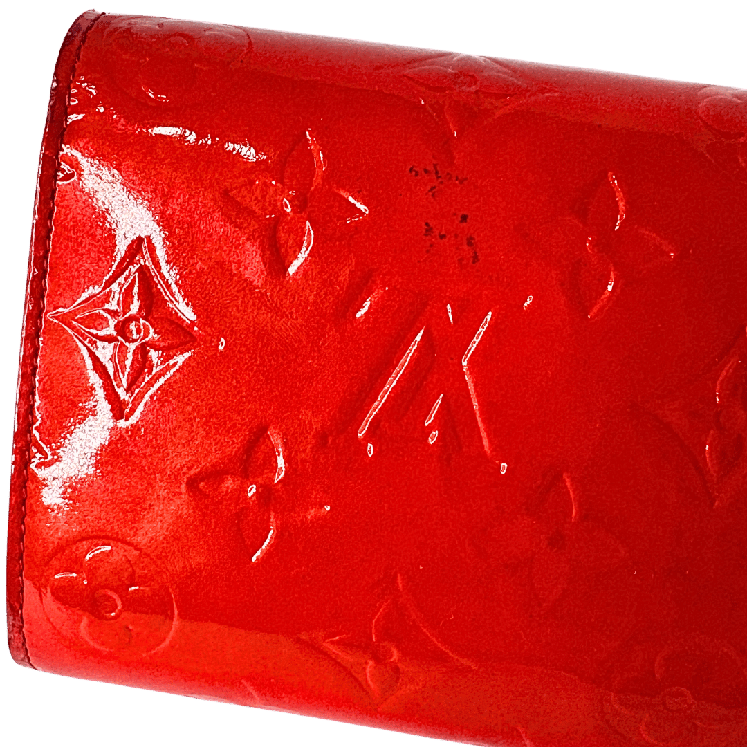 Louis Vuitton Monogram Vernis Sarah Wallet Red
