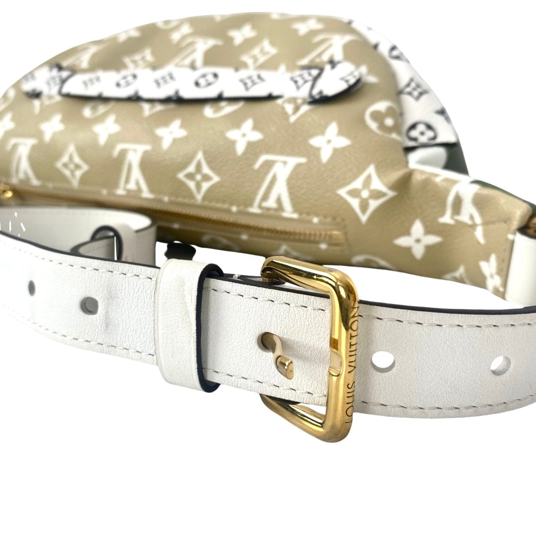 Louis Vuitton Bumbag Monogram Giant Khaki Green/Beige in Coated Canvas with  Gold-tone - US