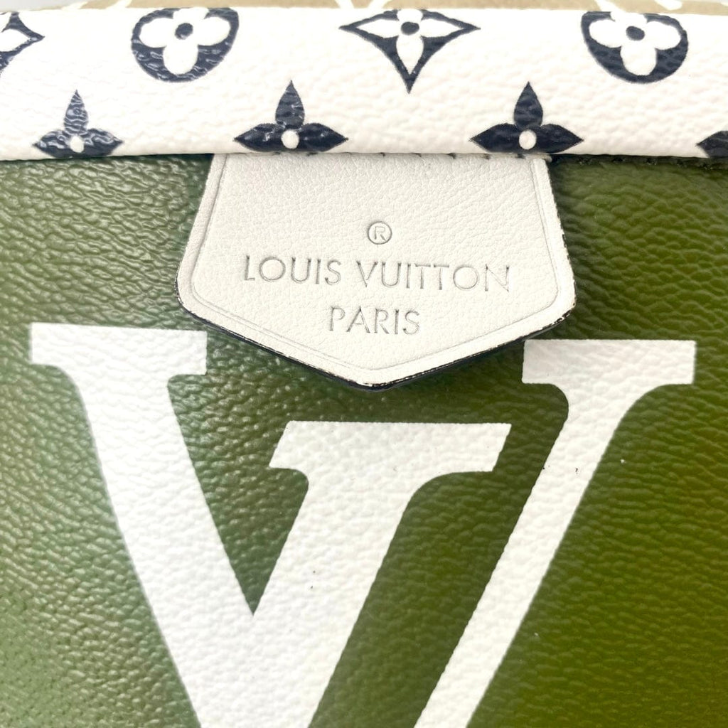 Louis Vuitton Giant Reverse Monogram Khaki Bumbag