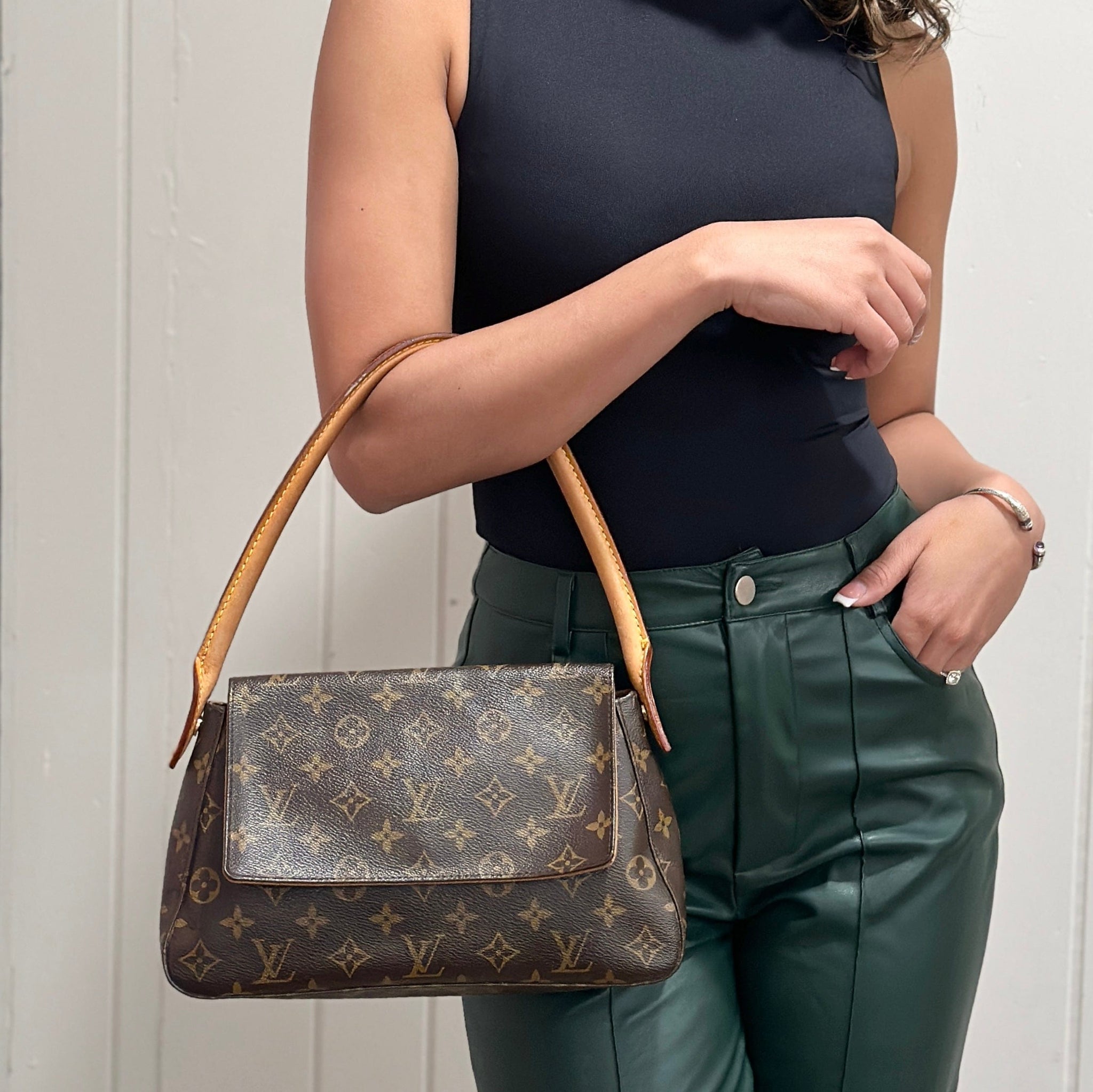 soho-luxury-exchange-handbag-  