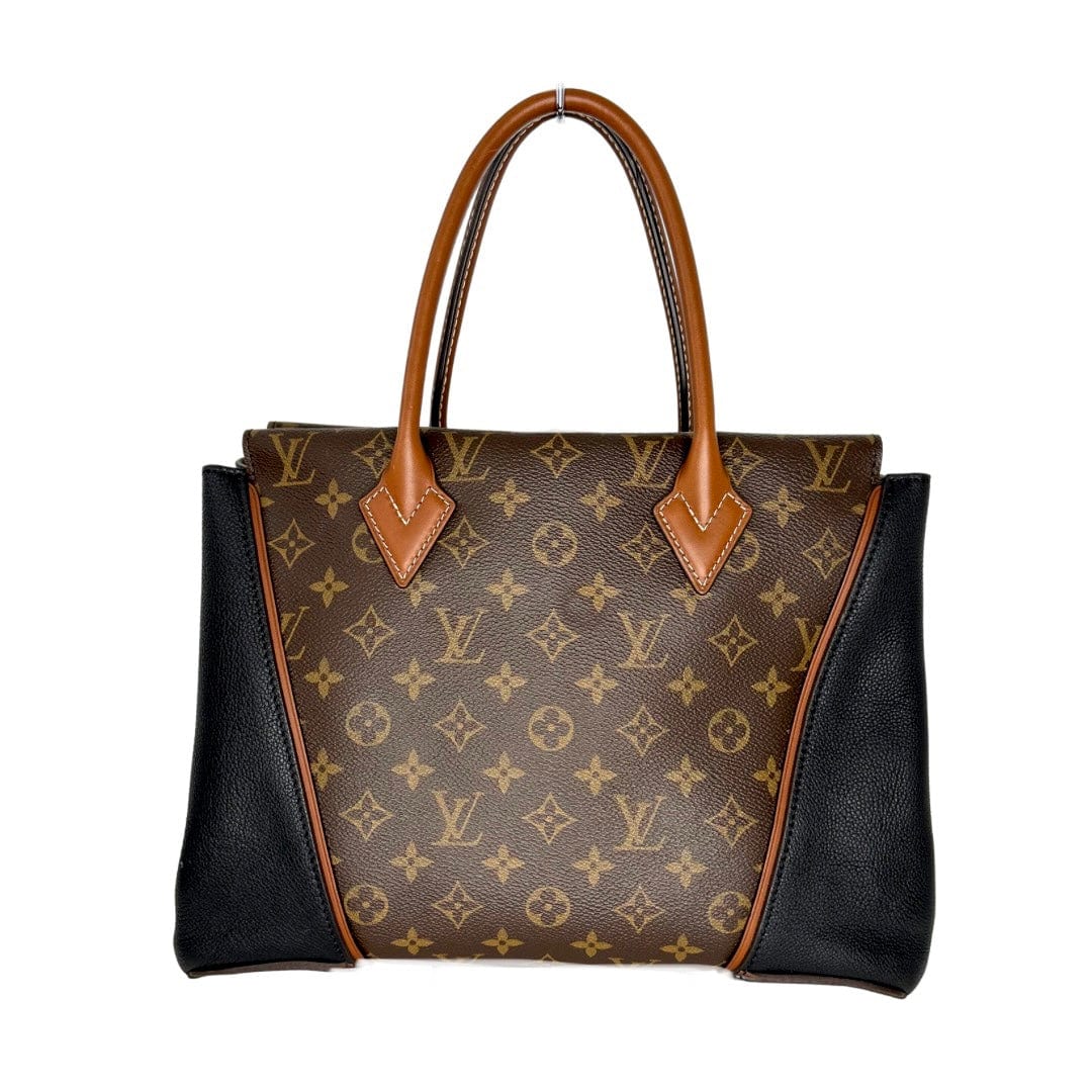 Louis Vuitton Beige Patent Leather Rolled Handle Monogram Interior Pocket Bag