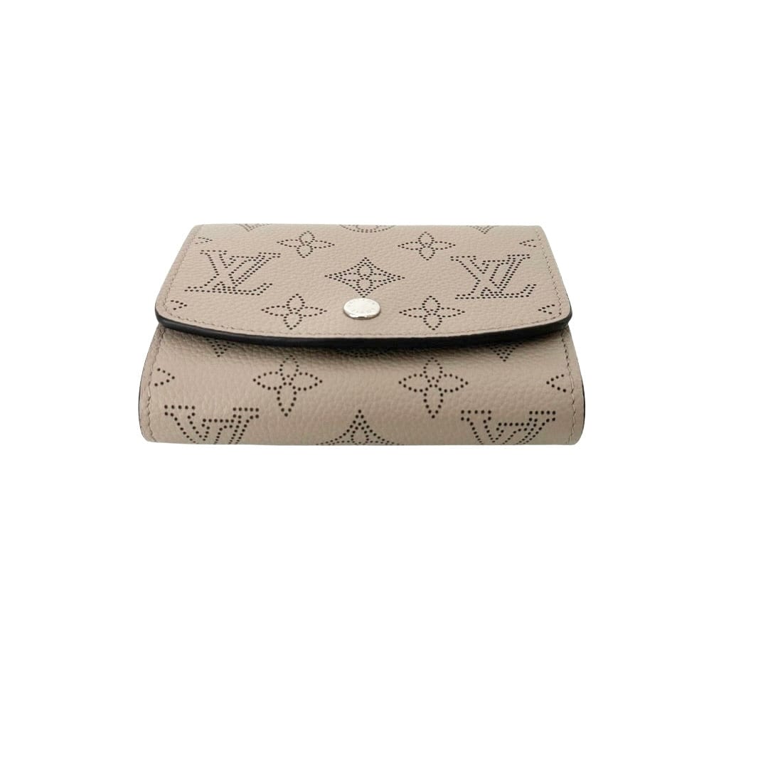 Louis Vuitton Mahina Iris Wallet in 2023  Luxury wallet, Louis vuitton, Louis  vuitton wallet