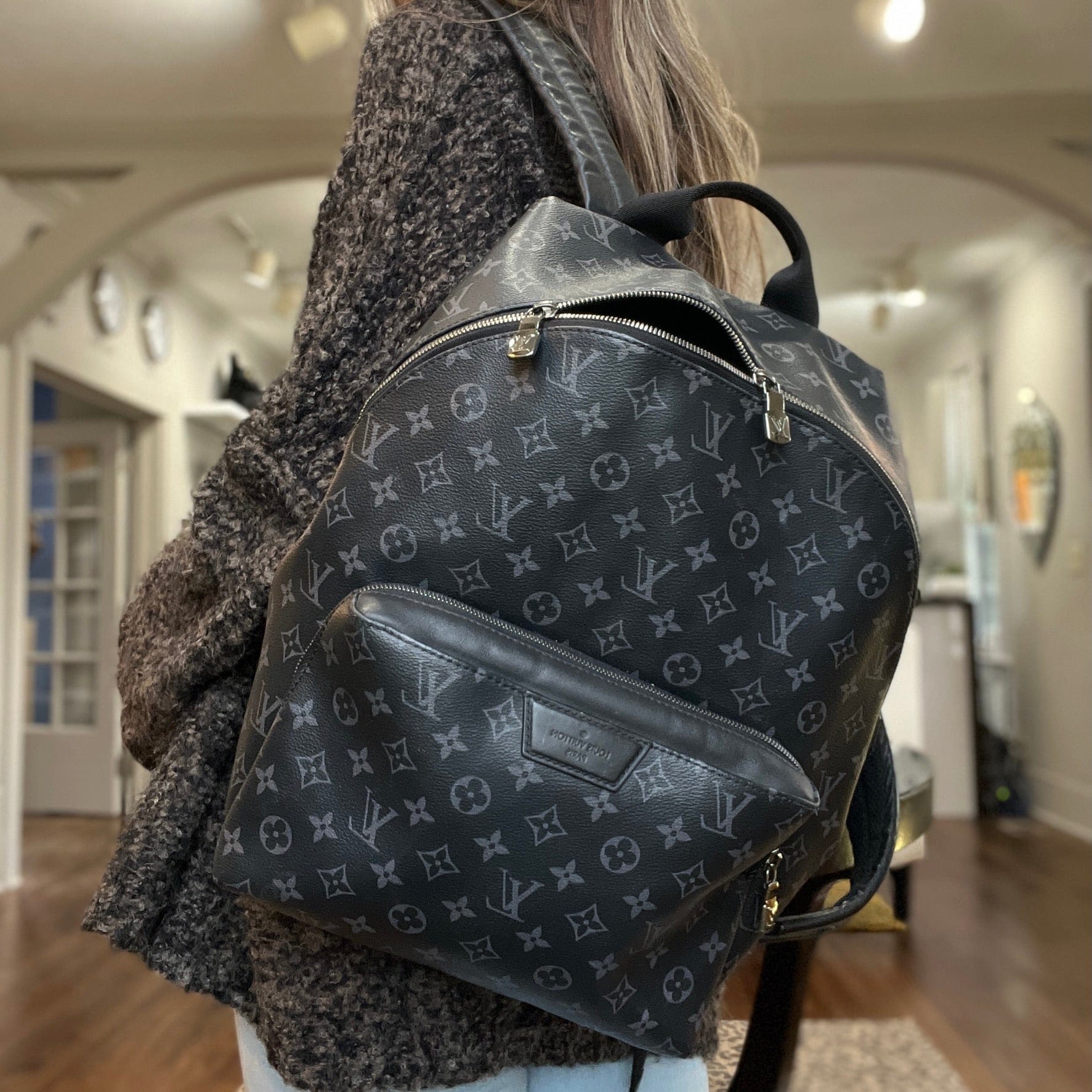 Balo Louis Vuitton Discovery Backpack Monogram Eclipse M43186